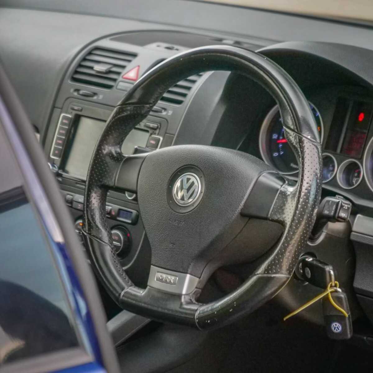 Volkswagen Golf GTI Mk5 197 bhp